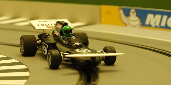 Scalextric March 721 Pescarolo