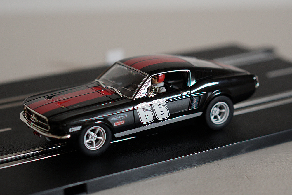 Carrera Evolution D132 - Ford Mustang