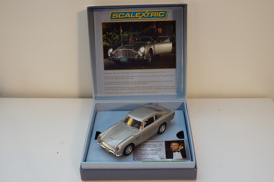 Scalextric C3162a - Aston Martin James Bond