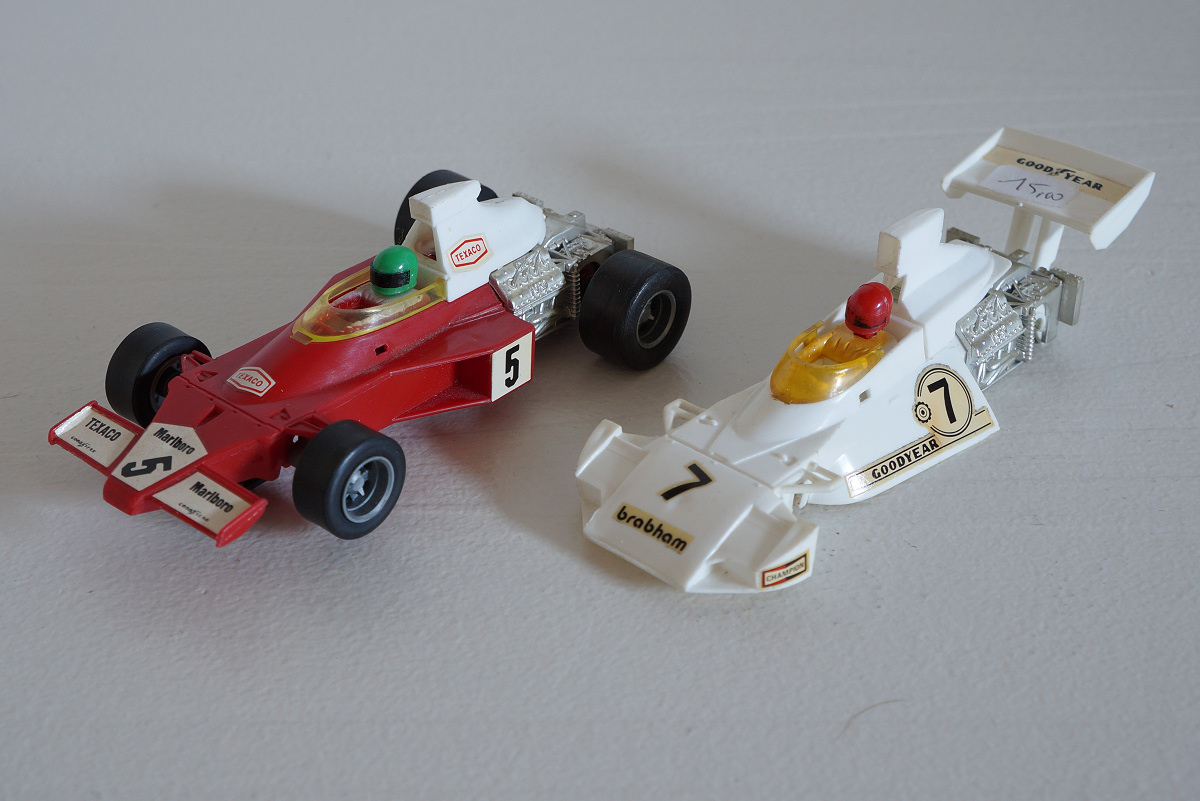 Scalextric Meccano France : Mc Laren M23 + Brabham BT44